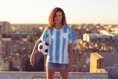 هداف الدوري الإيطالي هذا الموسممن يتصدر السباق نحو لقب الهداف؟
